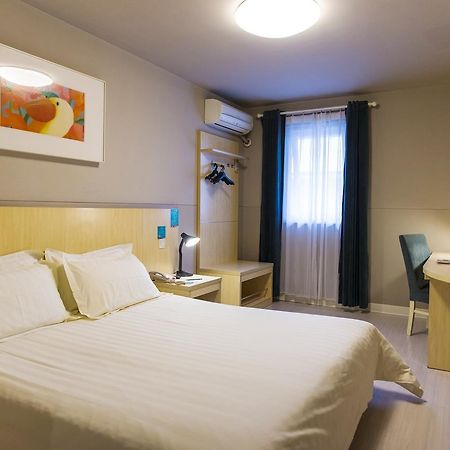 Jinjiang Inn Selected Shenzhen Huanggang Port Huangcheng Plaza Екстер'єр фото